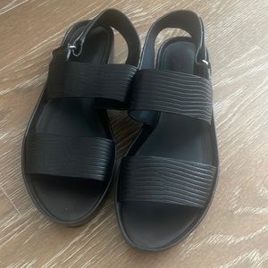 Vince Black Sandals. Excellent condition.